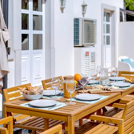 Oliveiras De Vilamoura By The Portuguese Butler * 奎特里拉