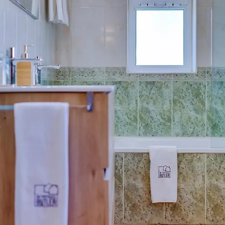 Villa Oliveiras De Vilamoura By The Portuguese Butler Quarteira