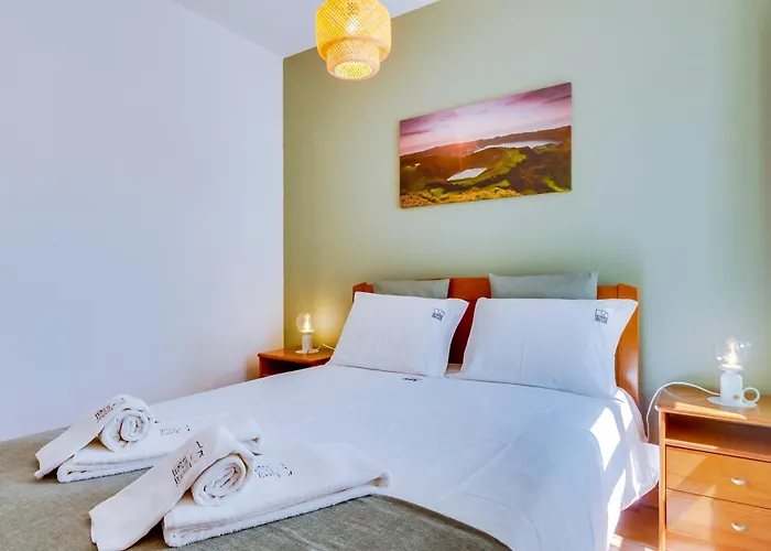 Oliveiras De Vilamoura By The Portuguese Butler Villa
