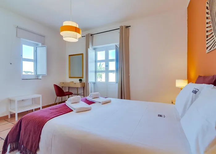 Oliveiras De Vilamoura By The Portuguese Butler Villa Quarteira