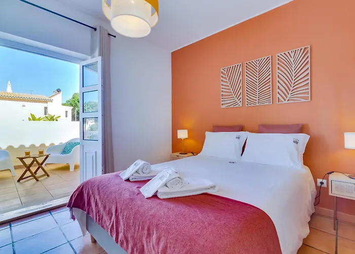 Oliveiras De Vilamoura By The Portuguese Butler *