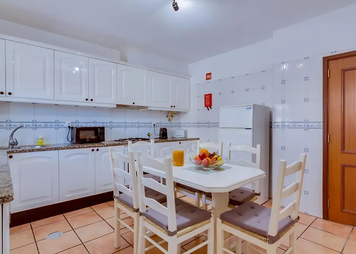 Villa Oliveiras De Vilamoura By The Portuguese Butler Quarteira