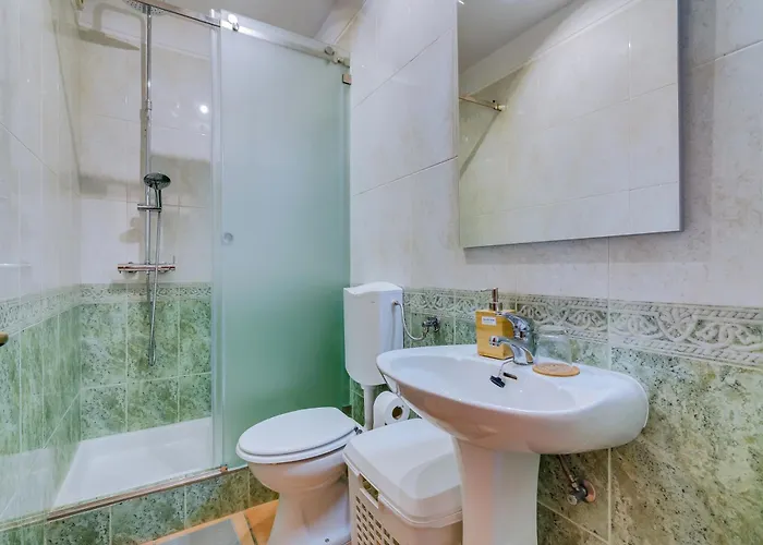 Oliveiras De Vilamoura By The Portuguese Butler Villa *