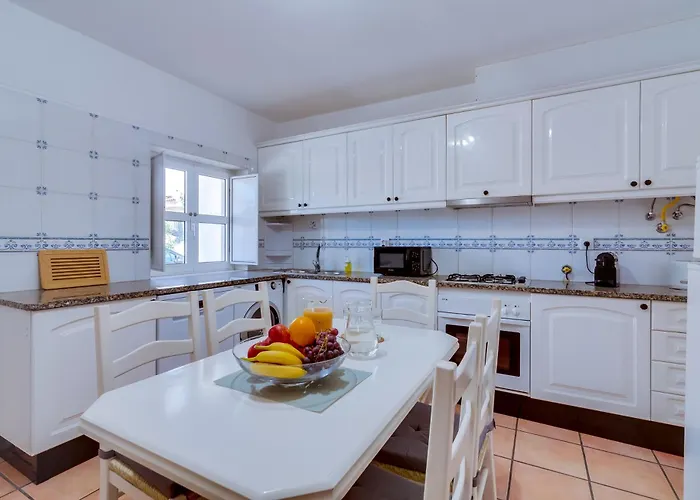 Oliveiras De Vilamoura By The Portuguese Butler *